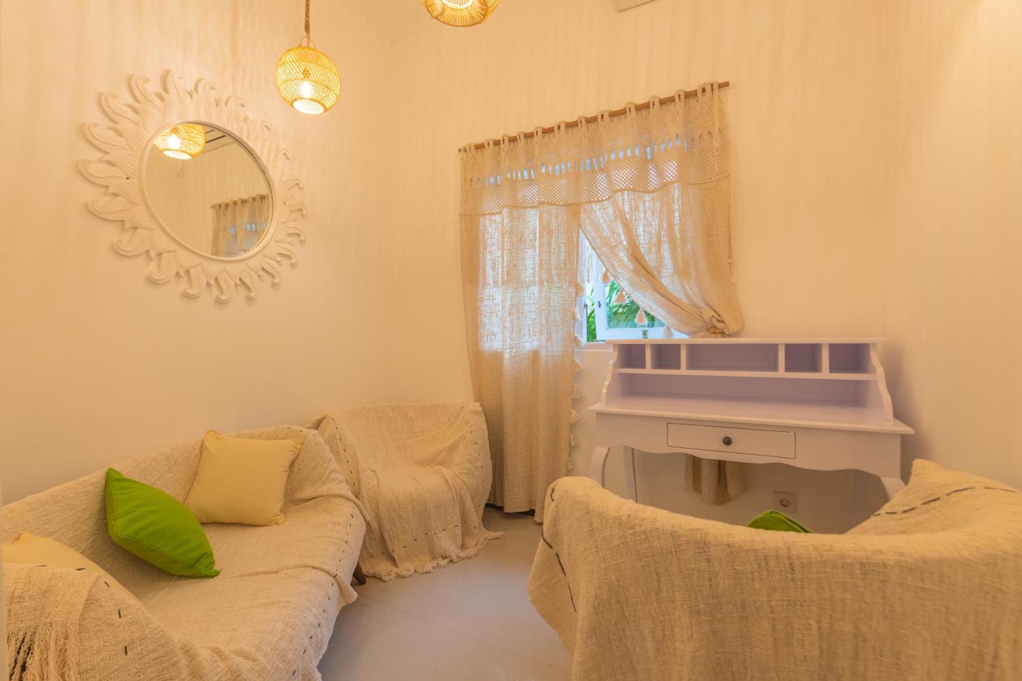 Smile With Private Pool Villa
